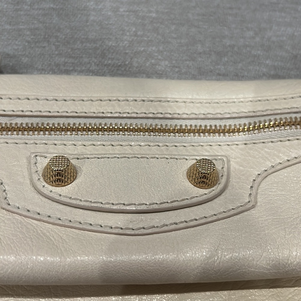 Large Balenciaga Clutch/Crossbody - Picture 4 of 11